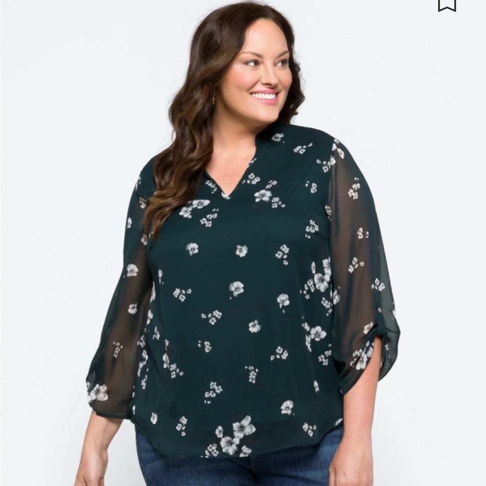 PAPERMOON
Jonis Split Neck Blouse